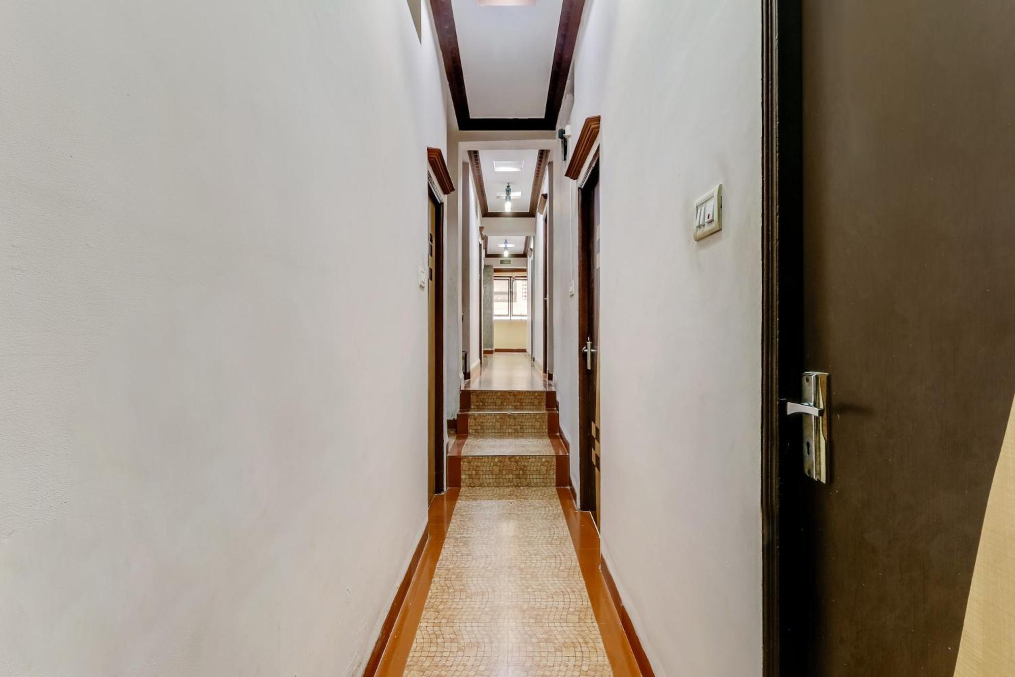 Hotel Raga Residency Kāyankulam Exterior foto